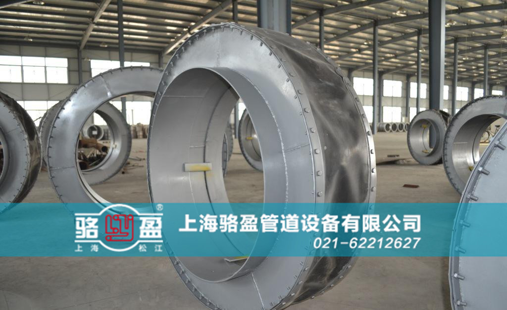 <a href=http://m.yijuhouse.com target=_blank class=infotextkey>非金屬補(bǔ)償器</a>生產(chǎn)車間